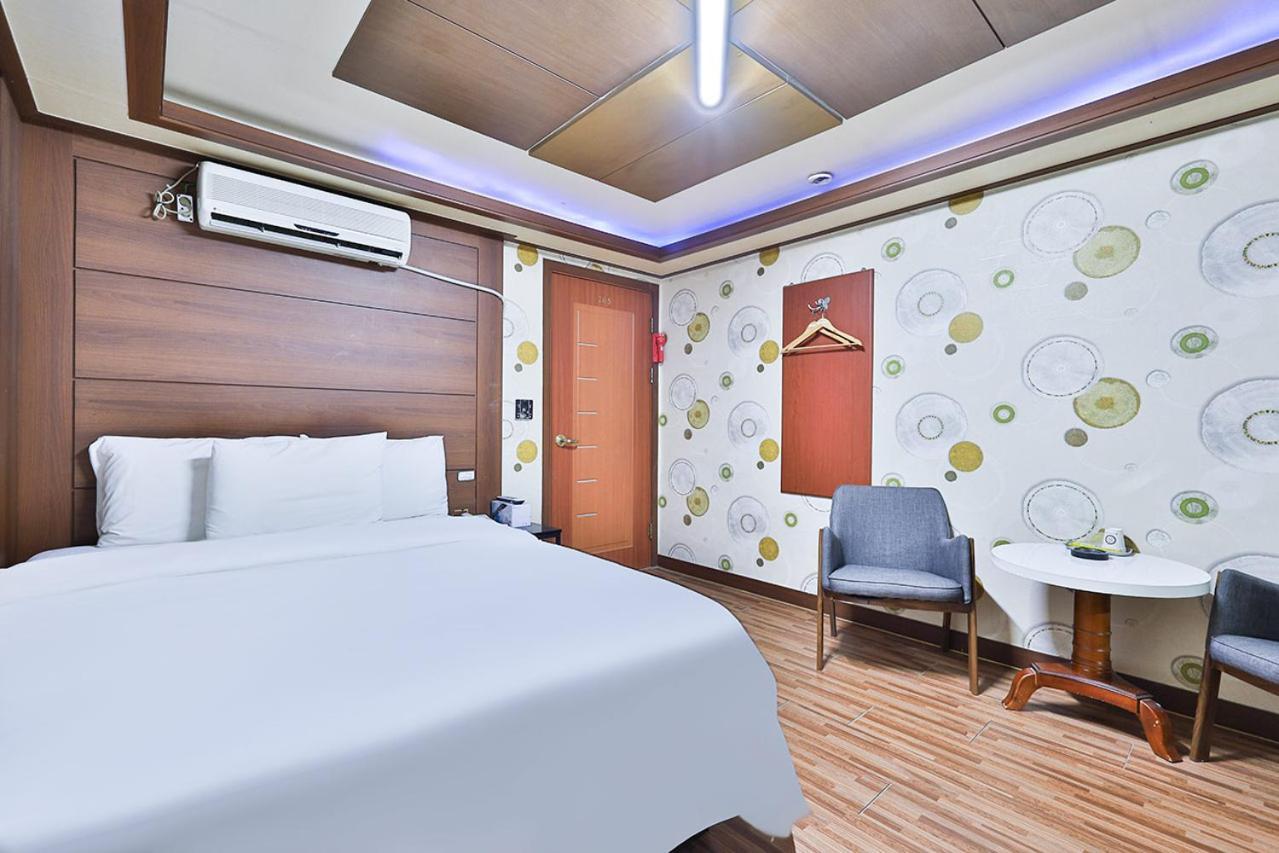 Picasso Motel Сеул Екстериор снимка
