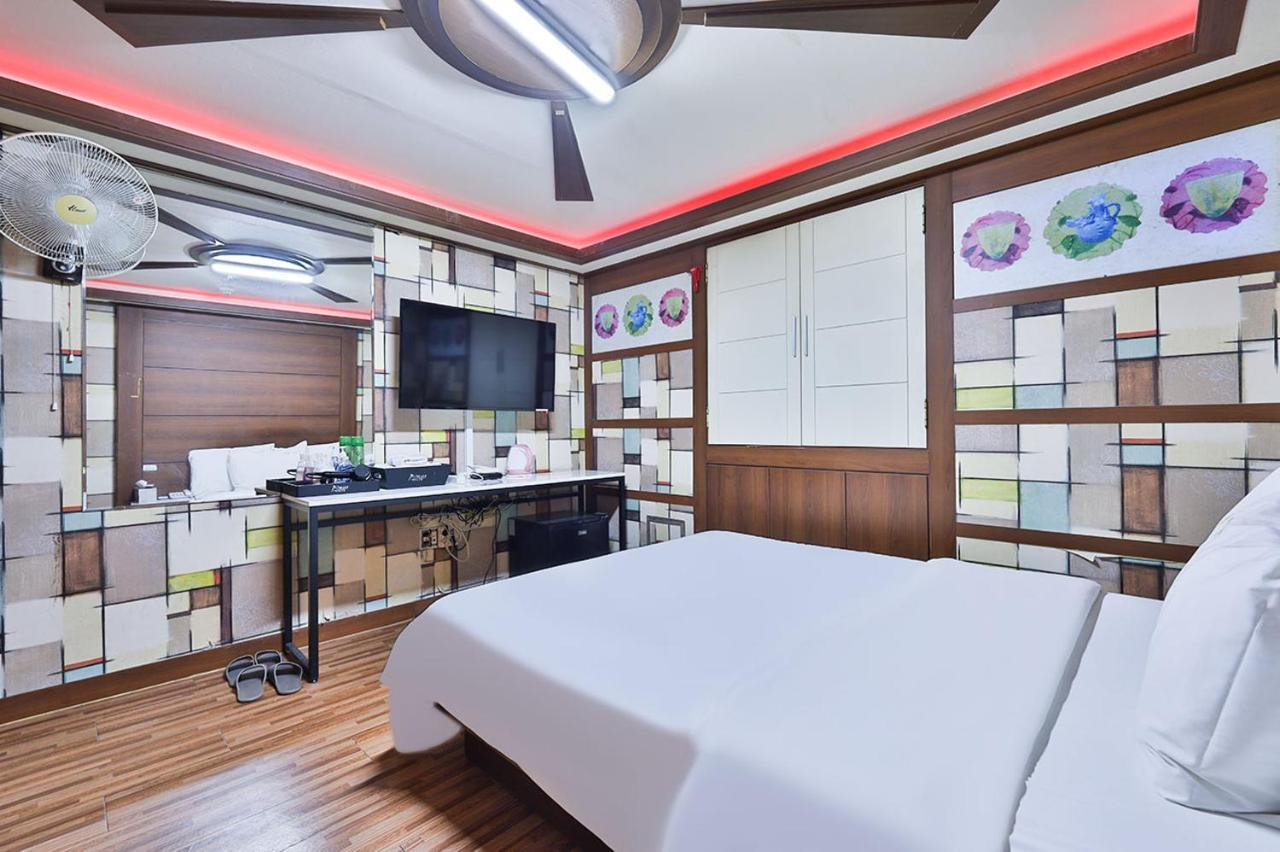 Picasso Motel Сеул Екстериор снимка