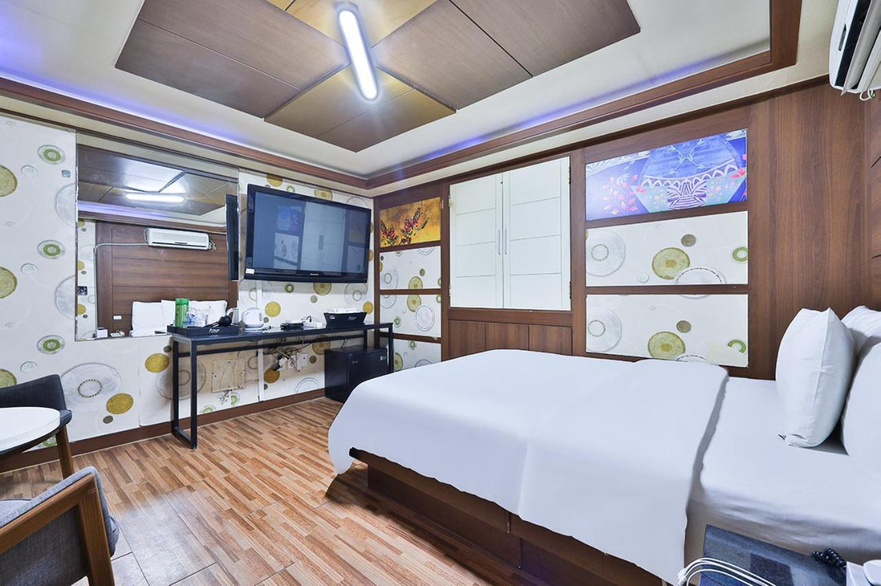 Picasso Motel Сеул Екстериор снимка