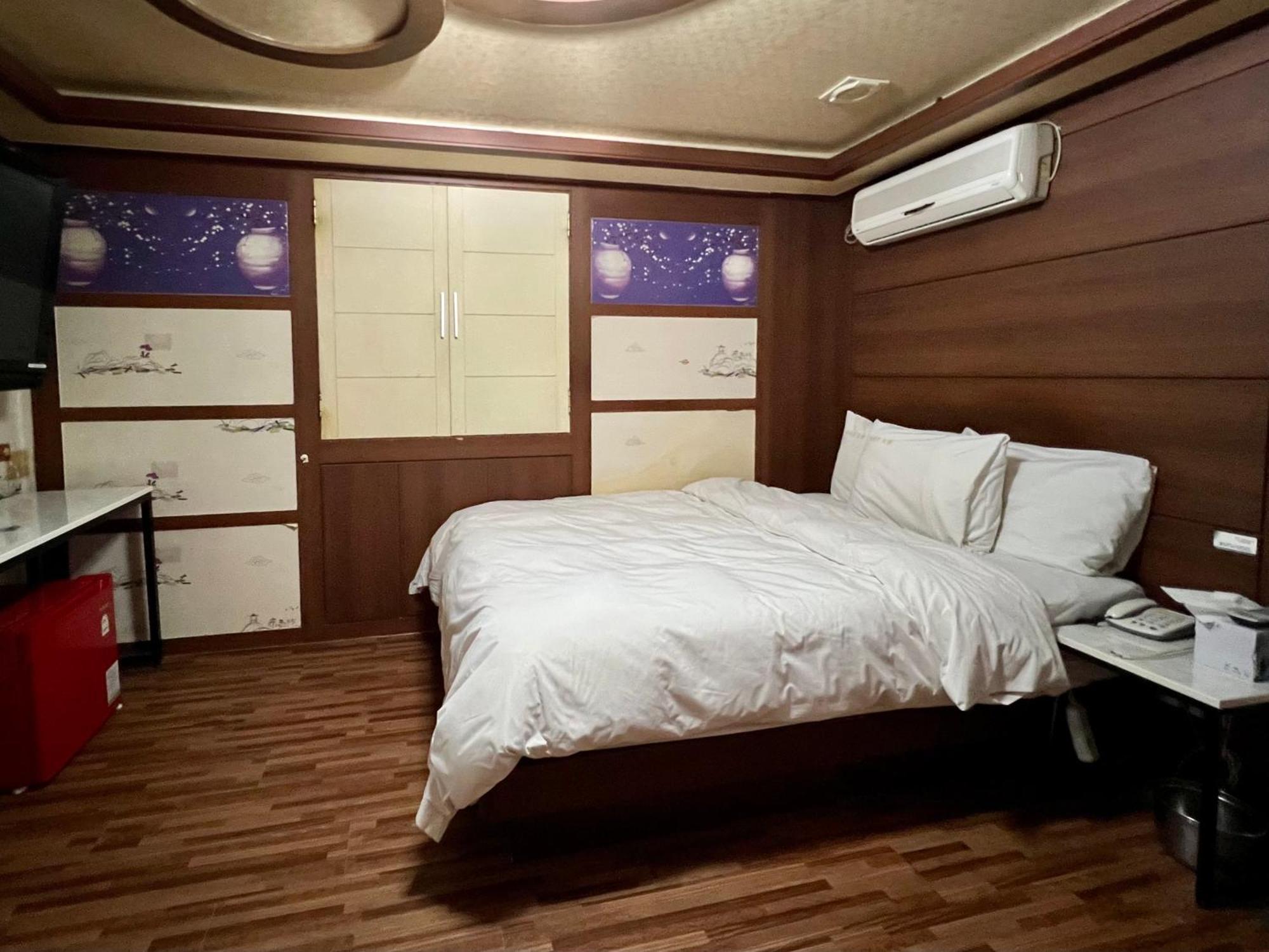 Picasso Motel Сеул Екстериор снимка