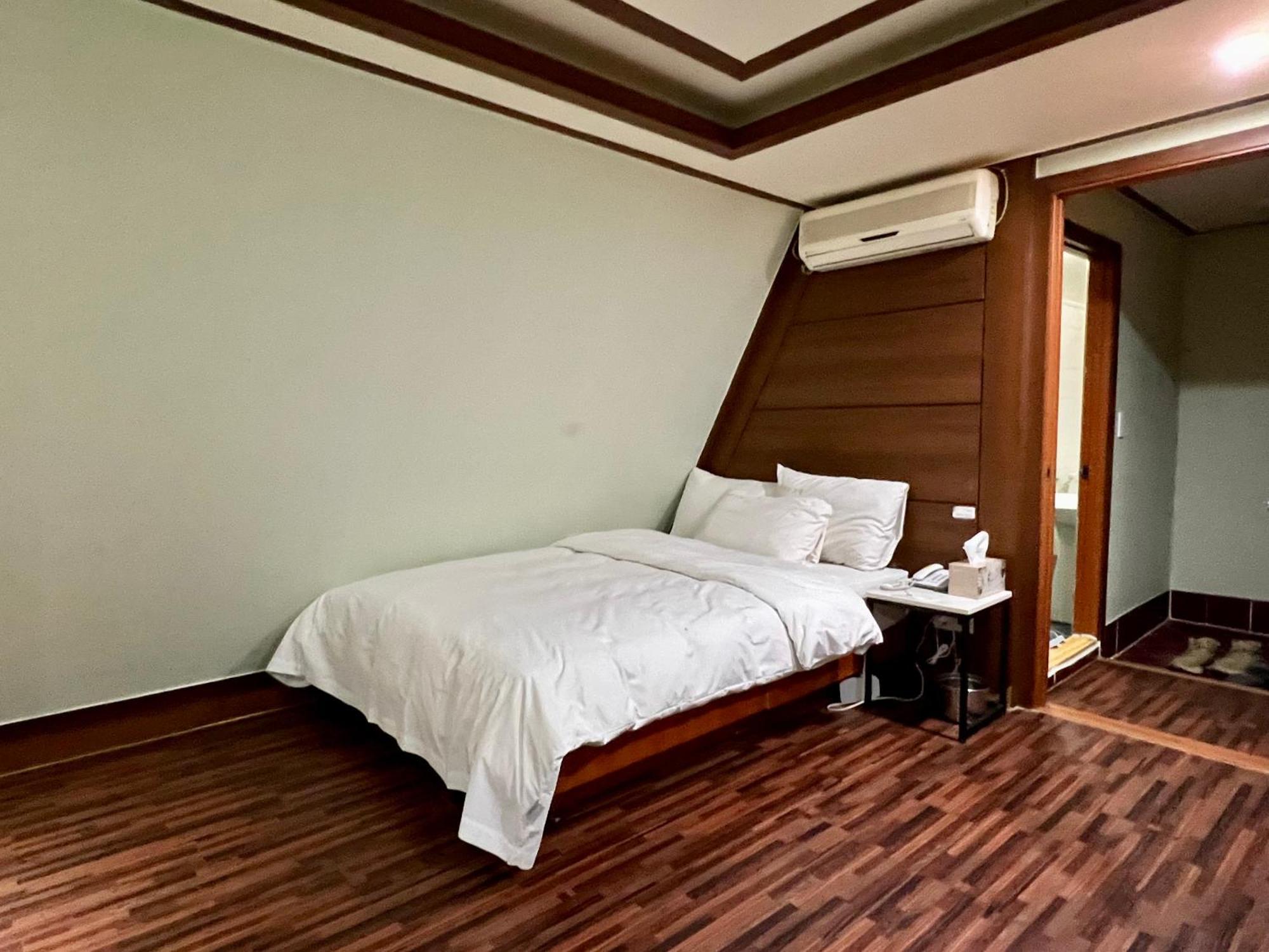 Picasso Motel Сеул Екстериор снимка
